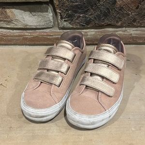 Vans Rose Gold Style 23 Suede Sneakers